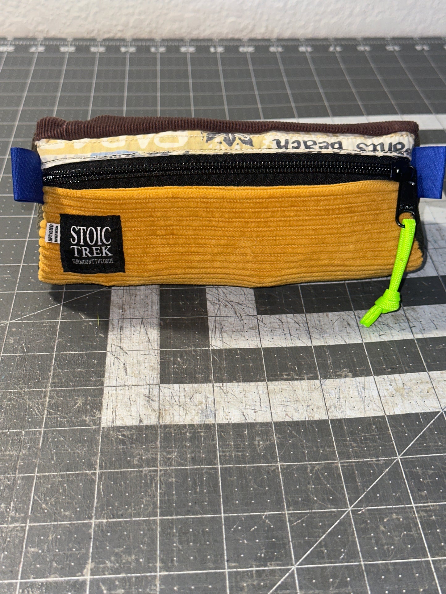 Worn-Wear Upcycled Triangle Pencil Case 0018 (medium)