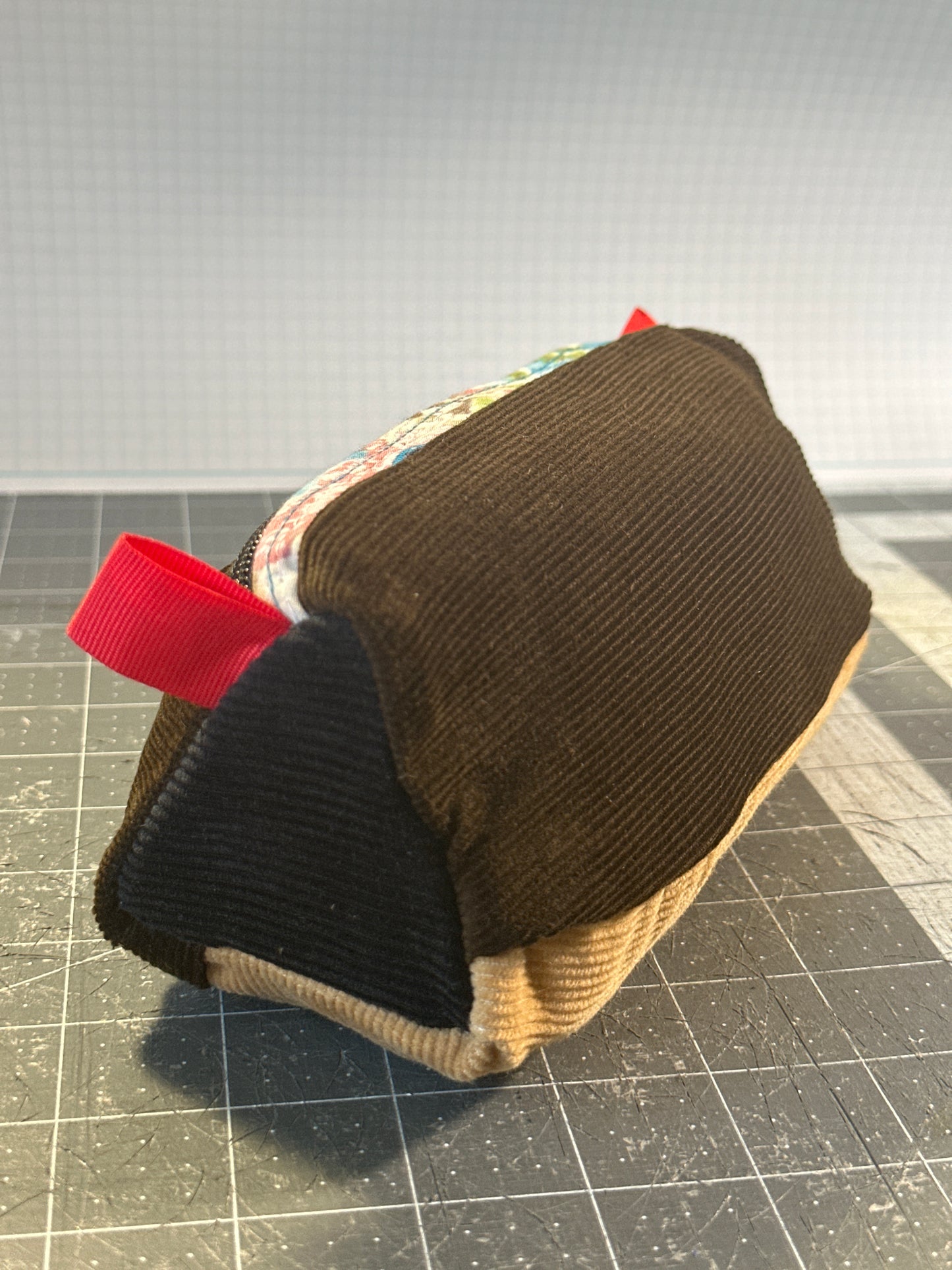 Worn-Wear Upcycled Triangle Pencil Case 0016 (medium)