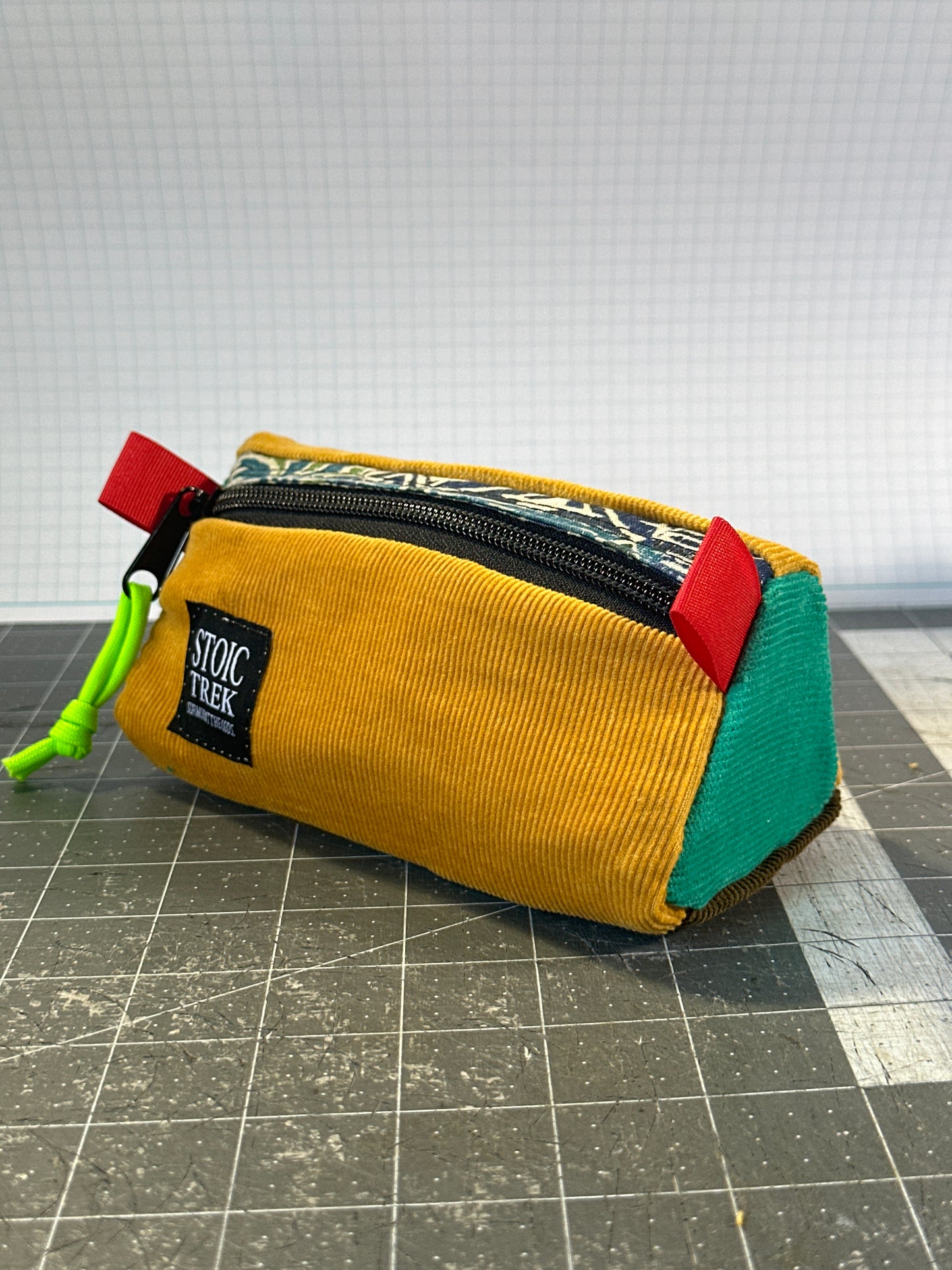 Worn-Wear Upcycled Triangle Pencil Case 0012 (small)
