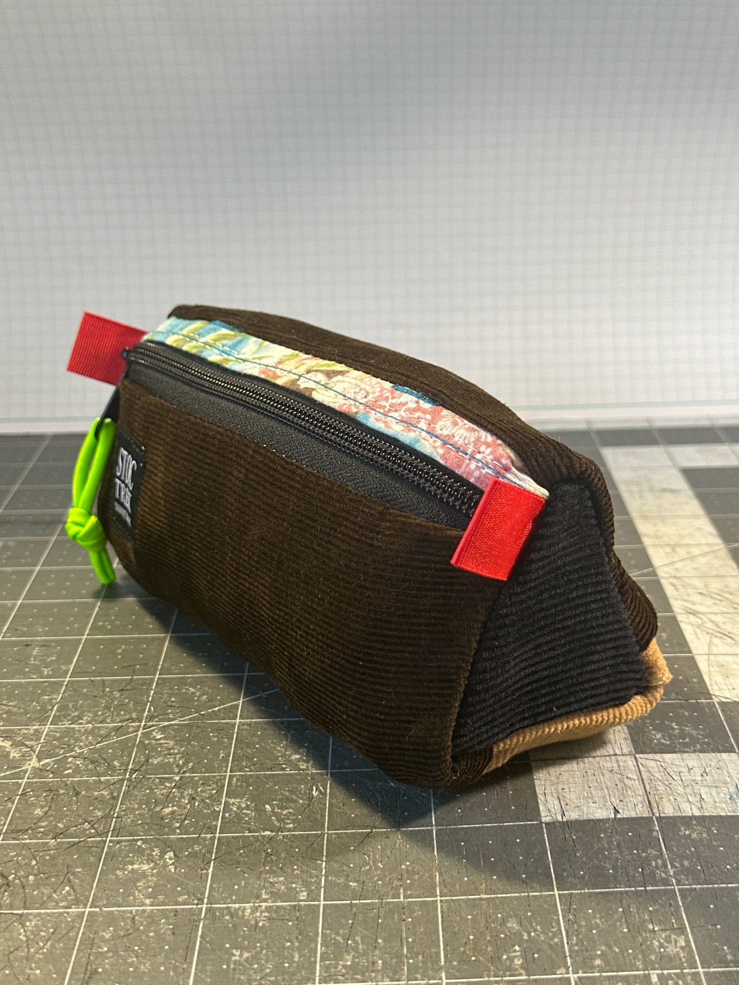 Worn-Wear Upcycled Triangle Pencil Case 0016 (medium)