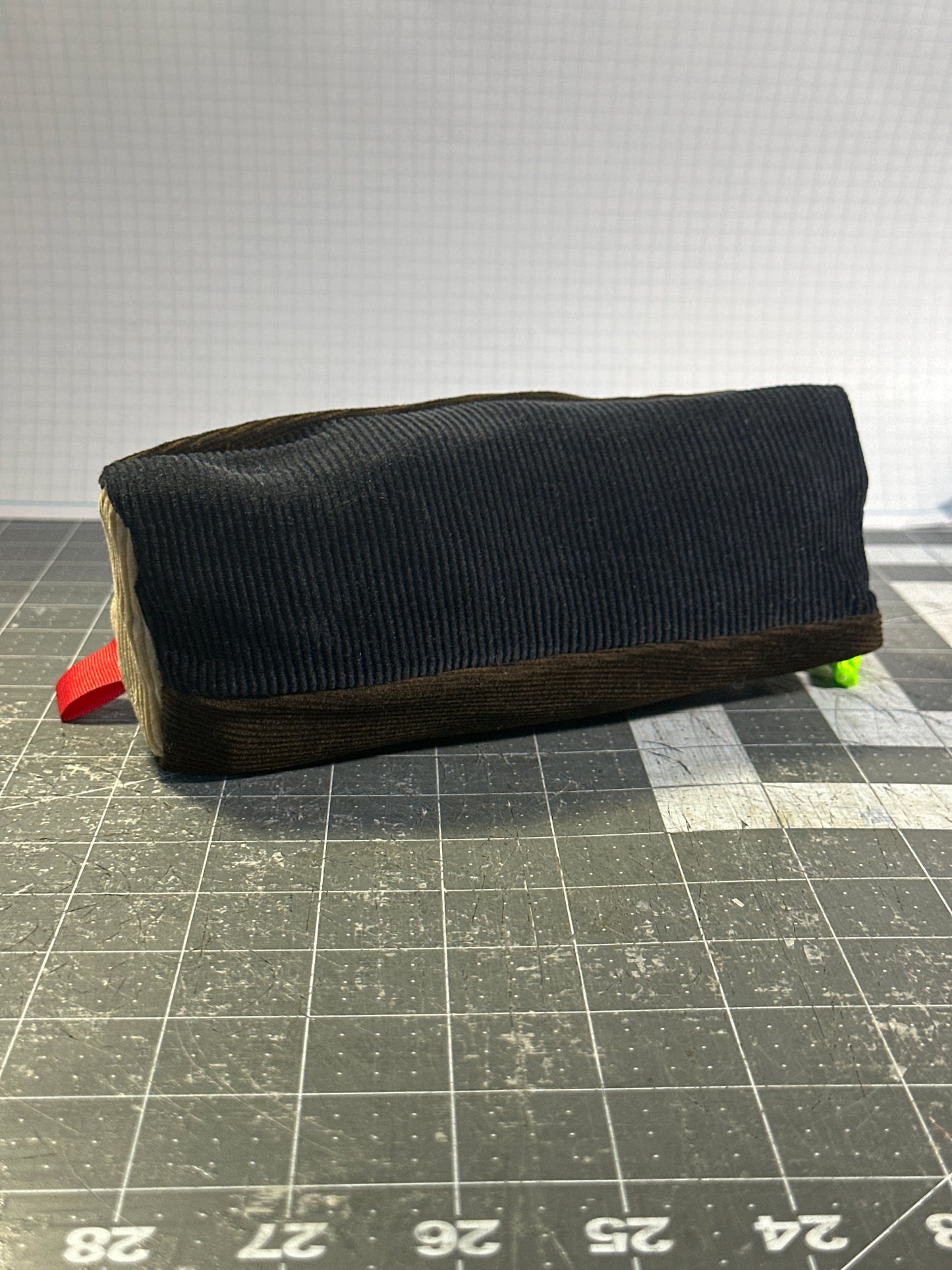 Worn-Wear Upcycled Triangle Pencil Case 0005 (medium)