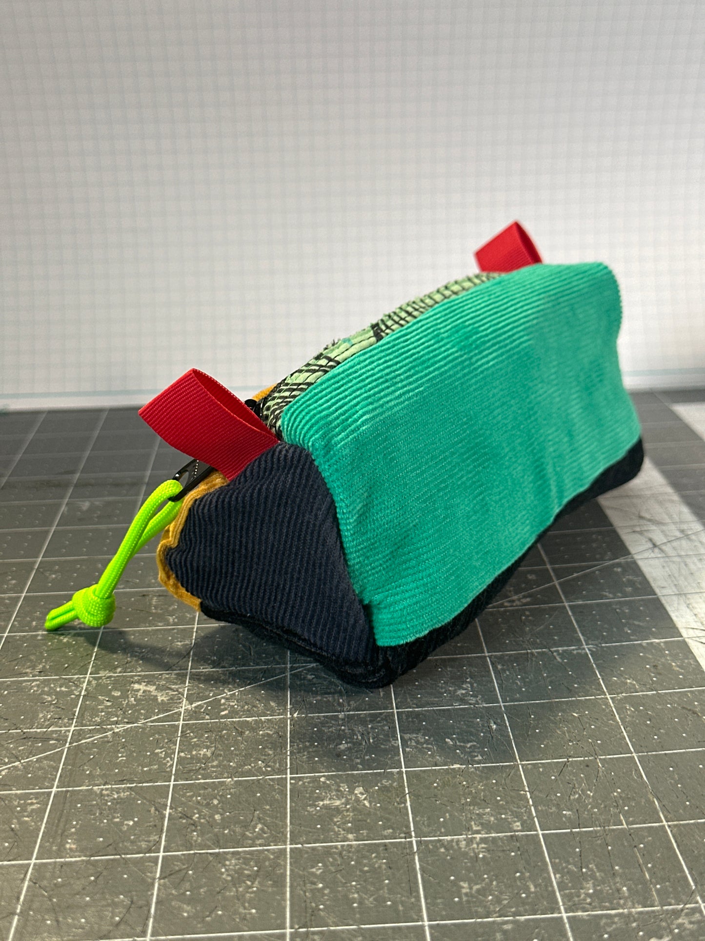 Worn-Wear Upcycled Triangle Pencil Case 0011 (small)