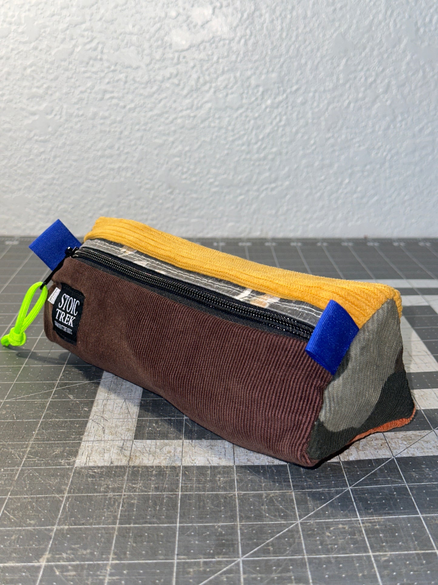 Worn-Wear Upcycled Triangle Pencil Case 0018 (large)