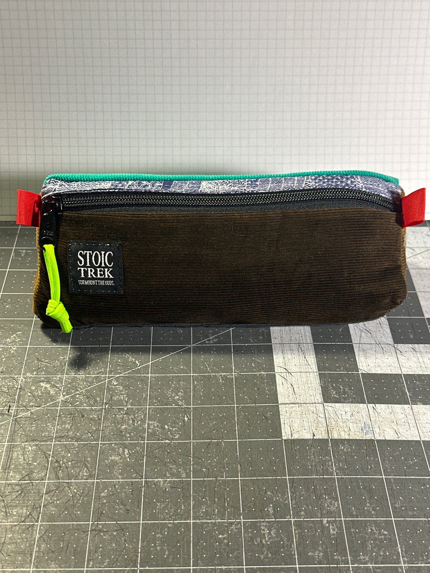 Worn-Wear Upcycled Triangle Pencil Case 0008 (large)
