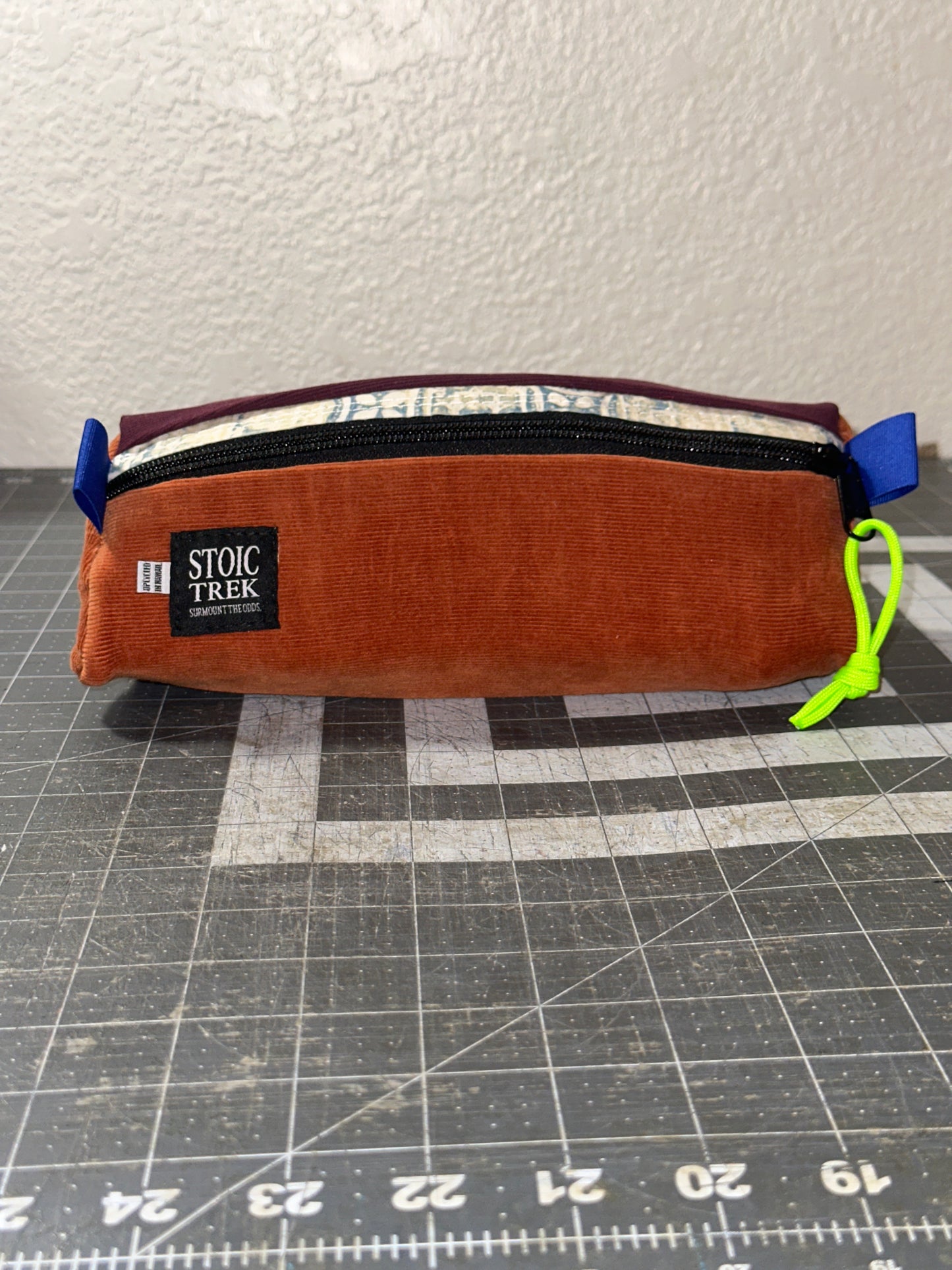 Worn-Wear Upcycled Triangle Pencil Case 0020 (large)