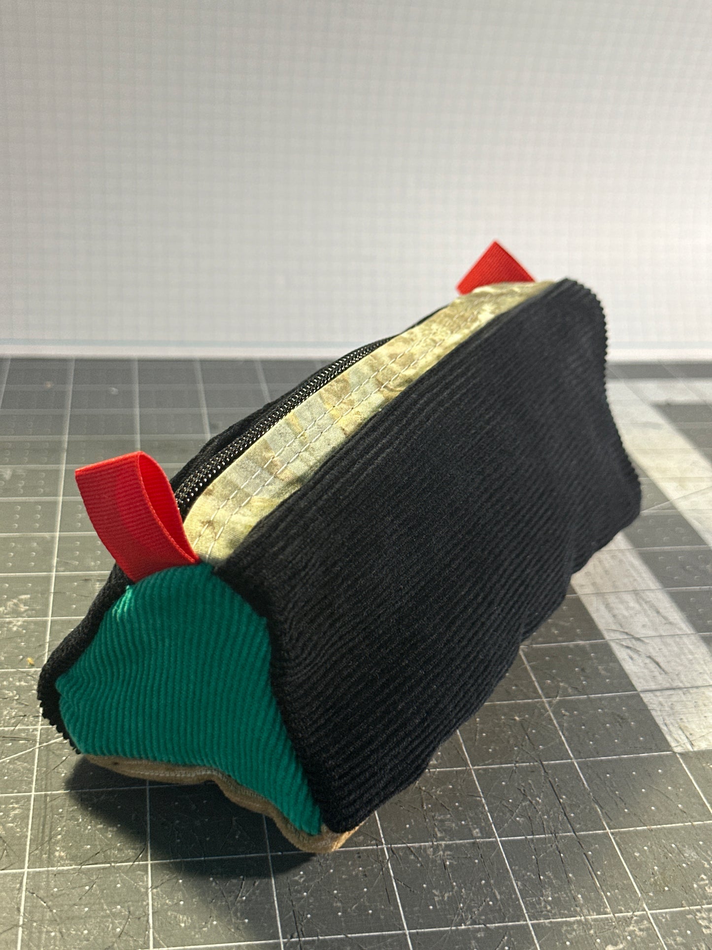 Worn-Wear Upcycled Triangle Pencil Case 0008 (medium)