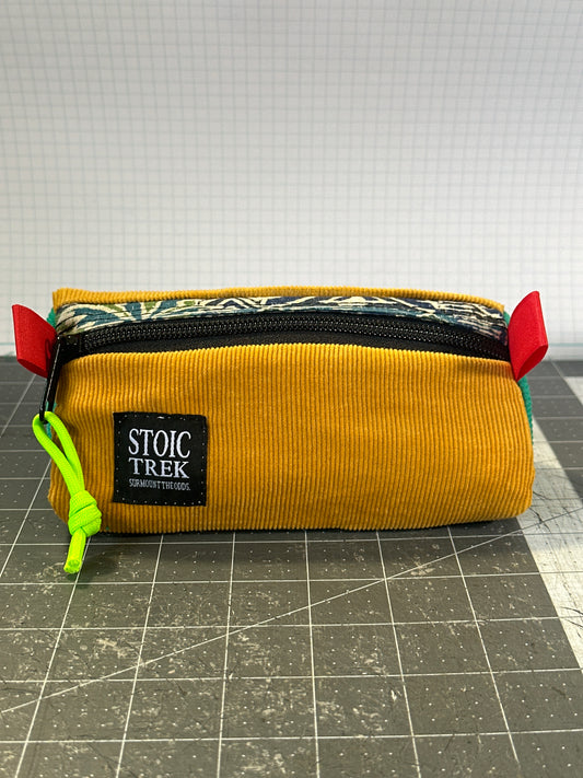 Worn-Wear Upcycled Triangle Pencil Case 0012 (small)
