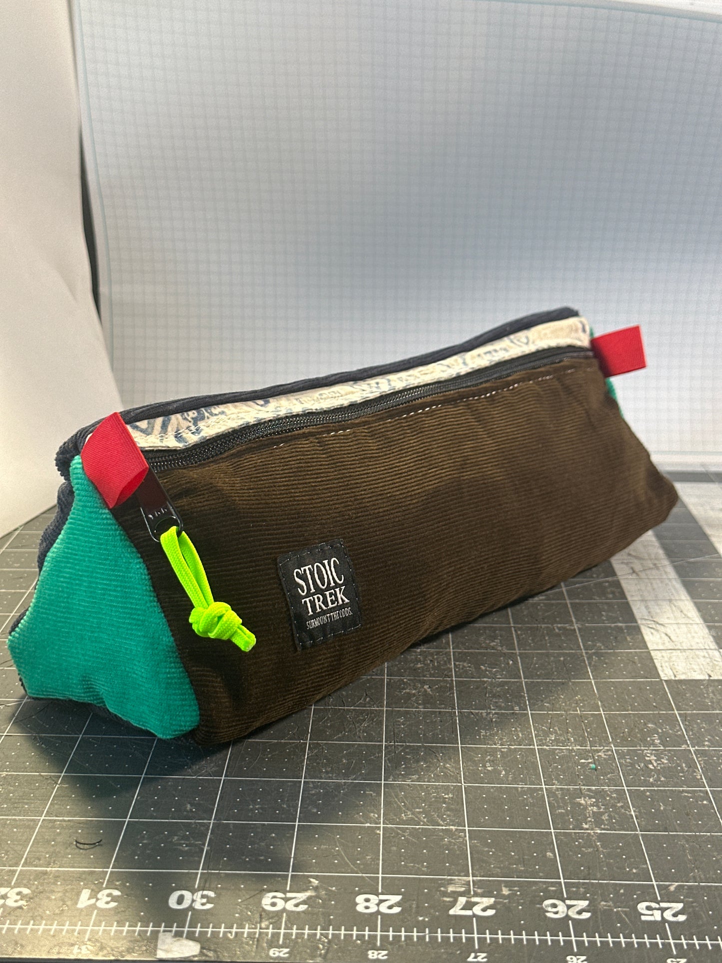 Worn-Wear Upcycled Triangle Pencil Case 0001 (extra large)