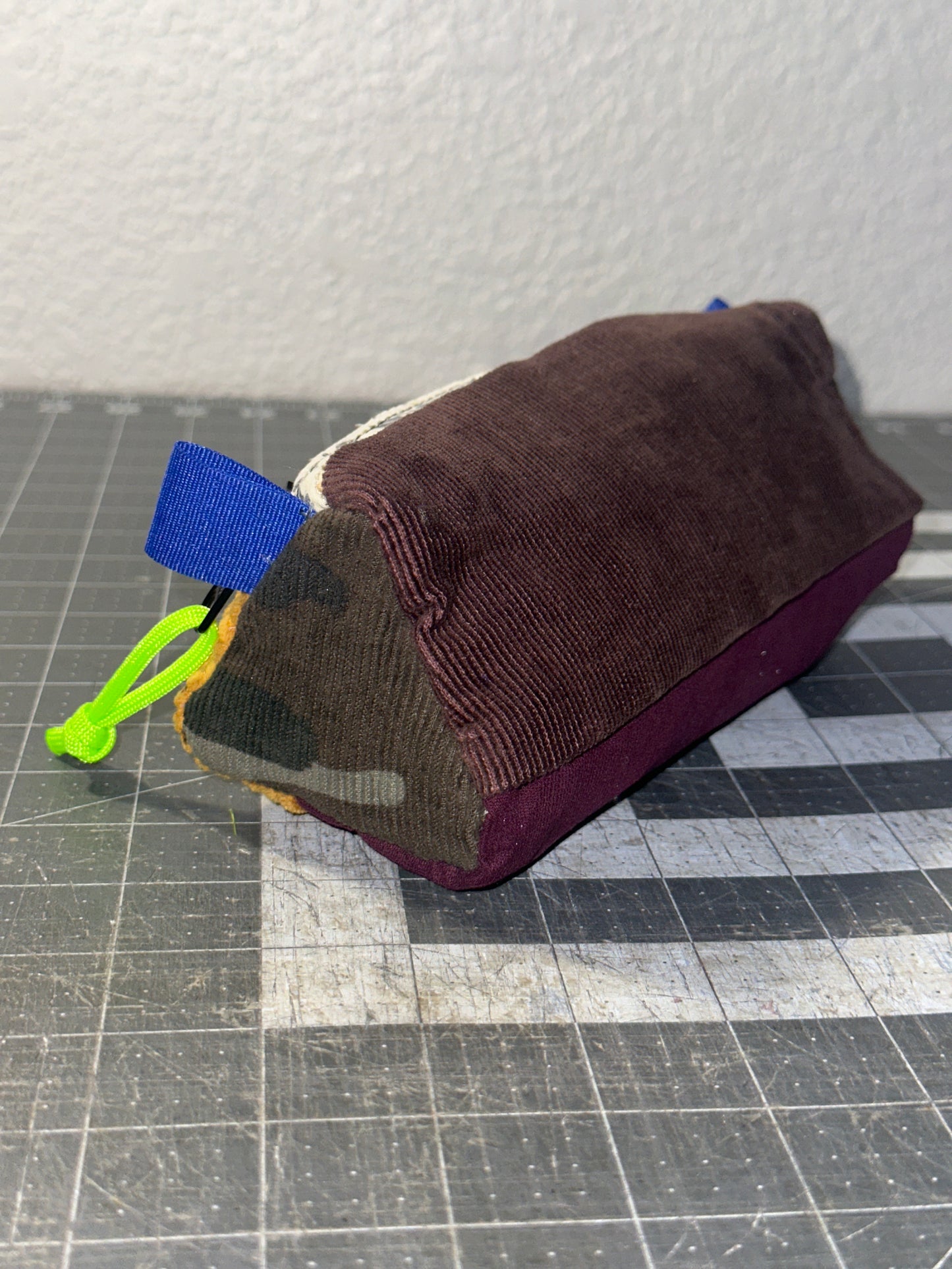 Worn-Wear Upcycled Triangle Pencil Case 0018 (medium)