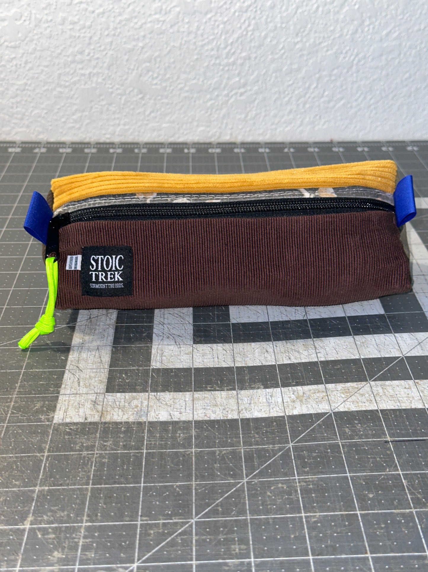 Worn-Wear Upcycled Triangle Pencil Case 0018 (large)