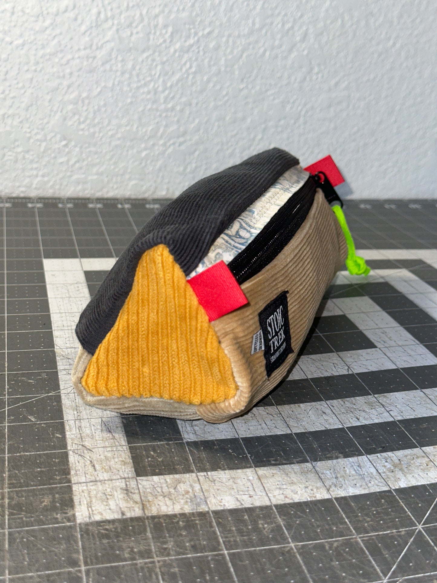 Worn-Wear Upcycled Triangle Pencil Case 0017 (large)