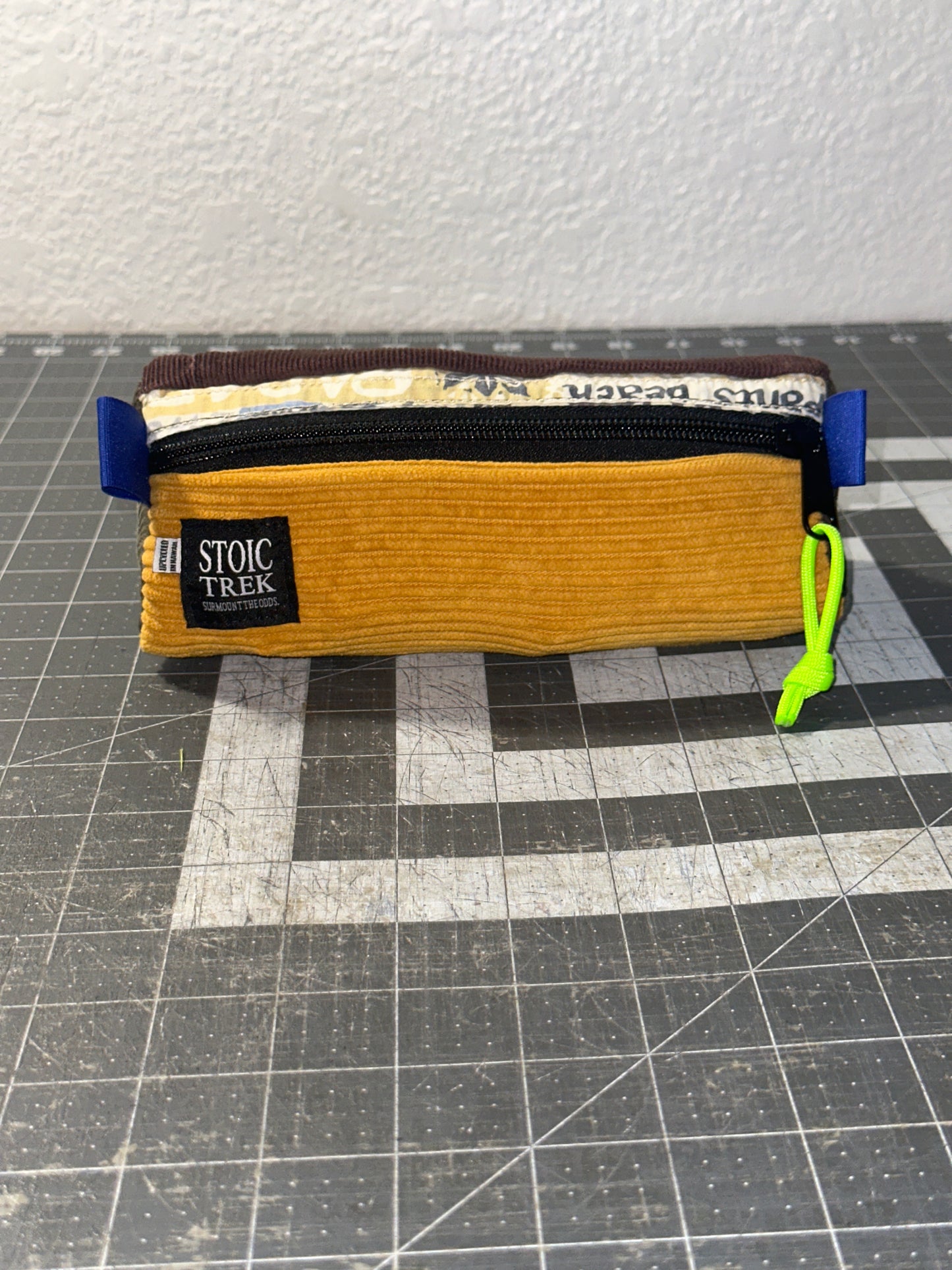 Worn-Wear Upcycled Triangle Pencil Case 0018 (medium)