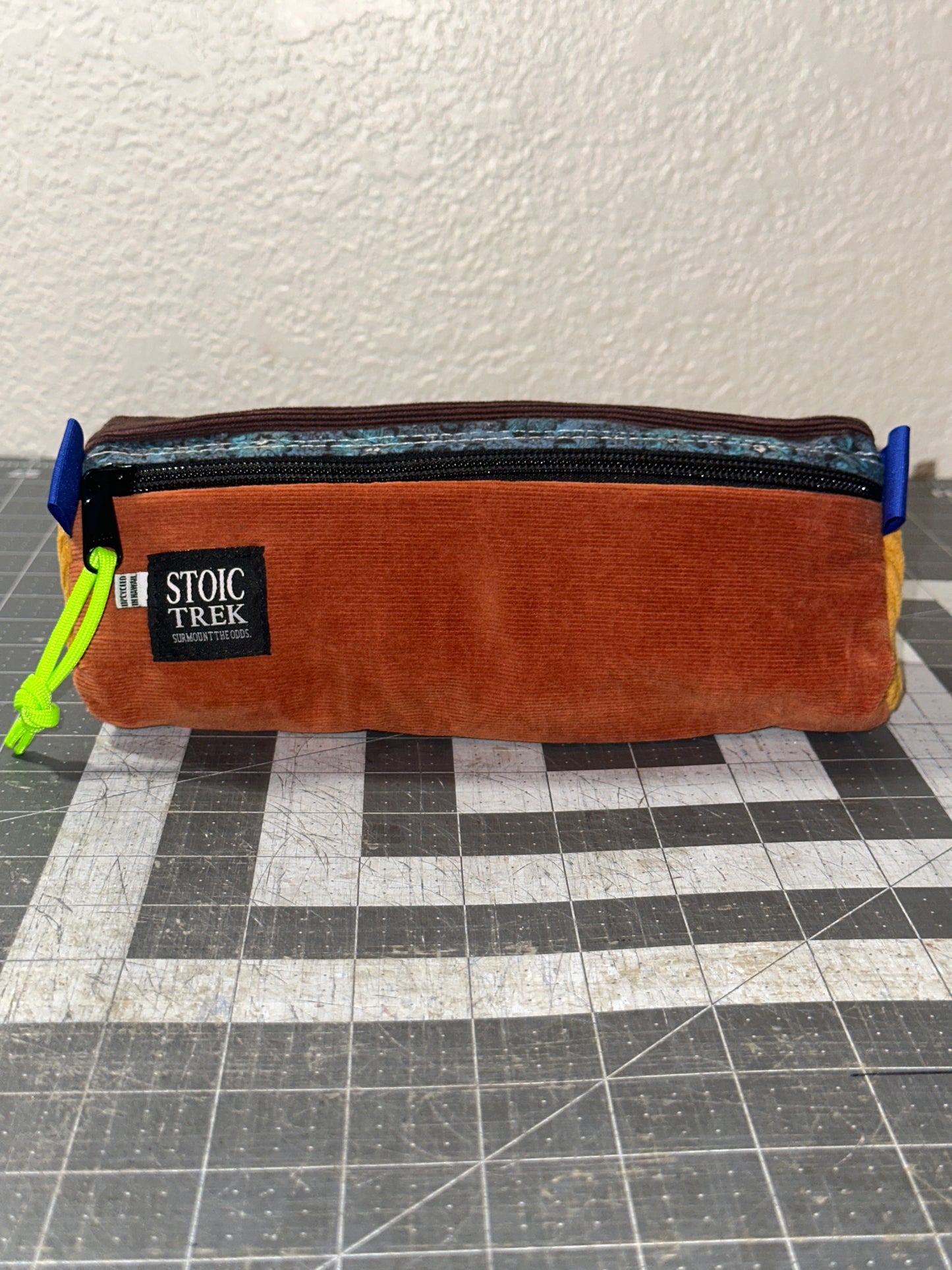 Worn-Wear Upcycled Triangle Pencil Case 0022 (large)