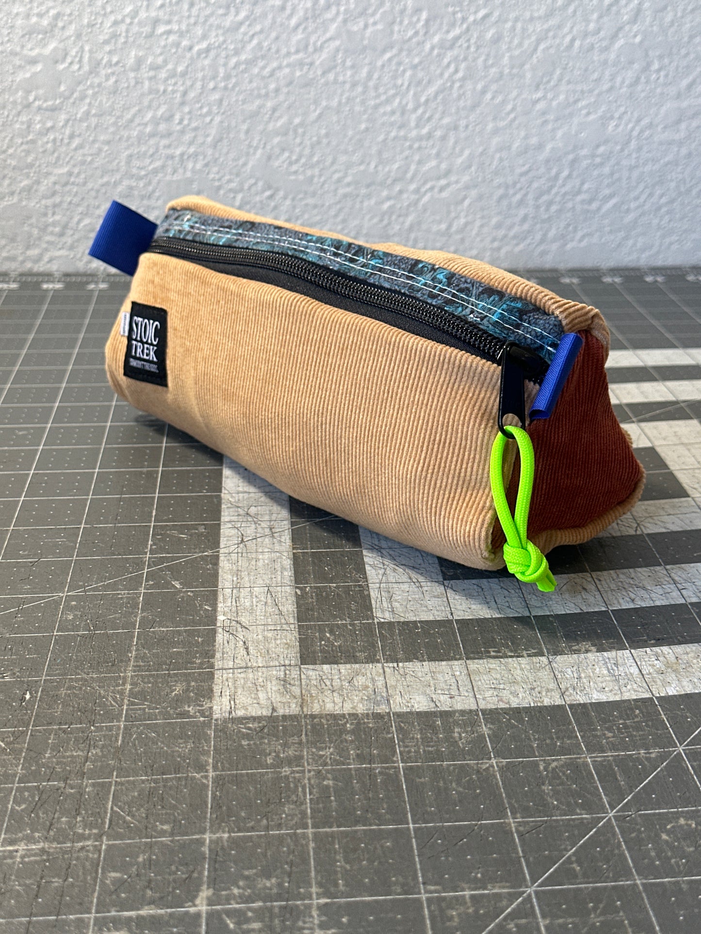 Worn-Wear Upcycled Triangle Pencil Case 0013 (large)