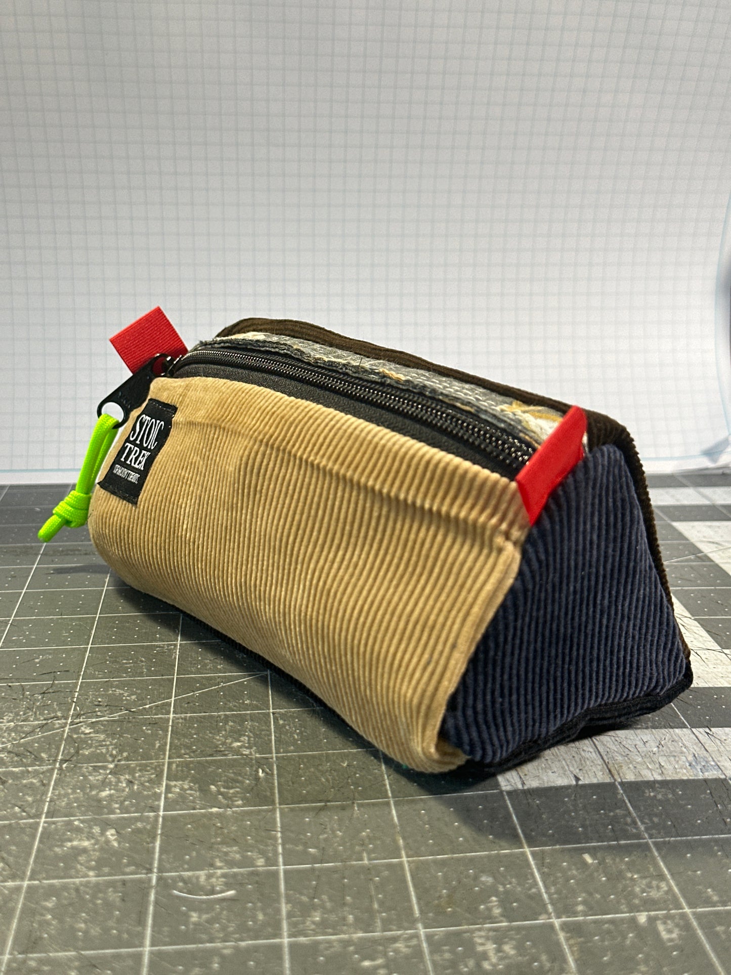 Worn-Wear Upcycled Triangle Pencil Case 0001 (medium)