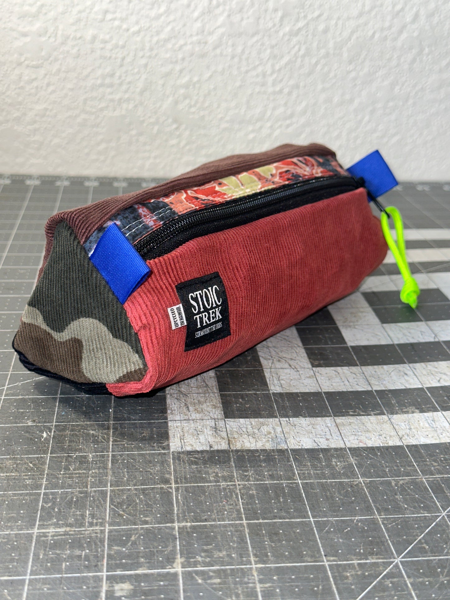 Worn-Wear Upcycled Triangle Pencil Case 0011 (large)