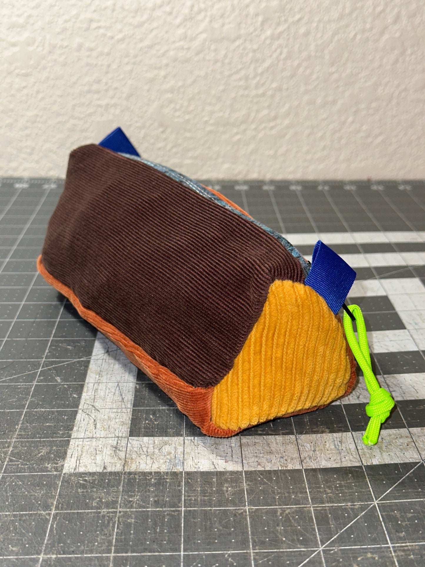 Worn-Wear Upcycled Triangle Pencil Case 0022 (large)