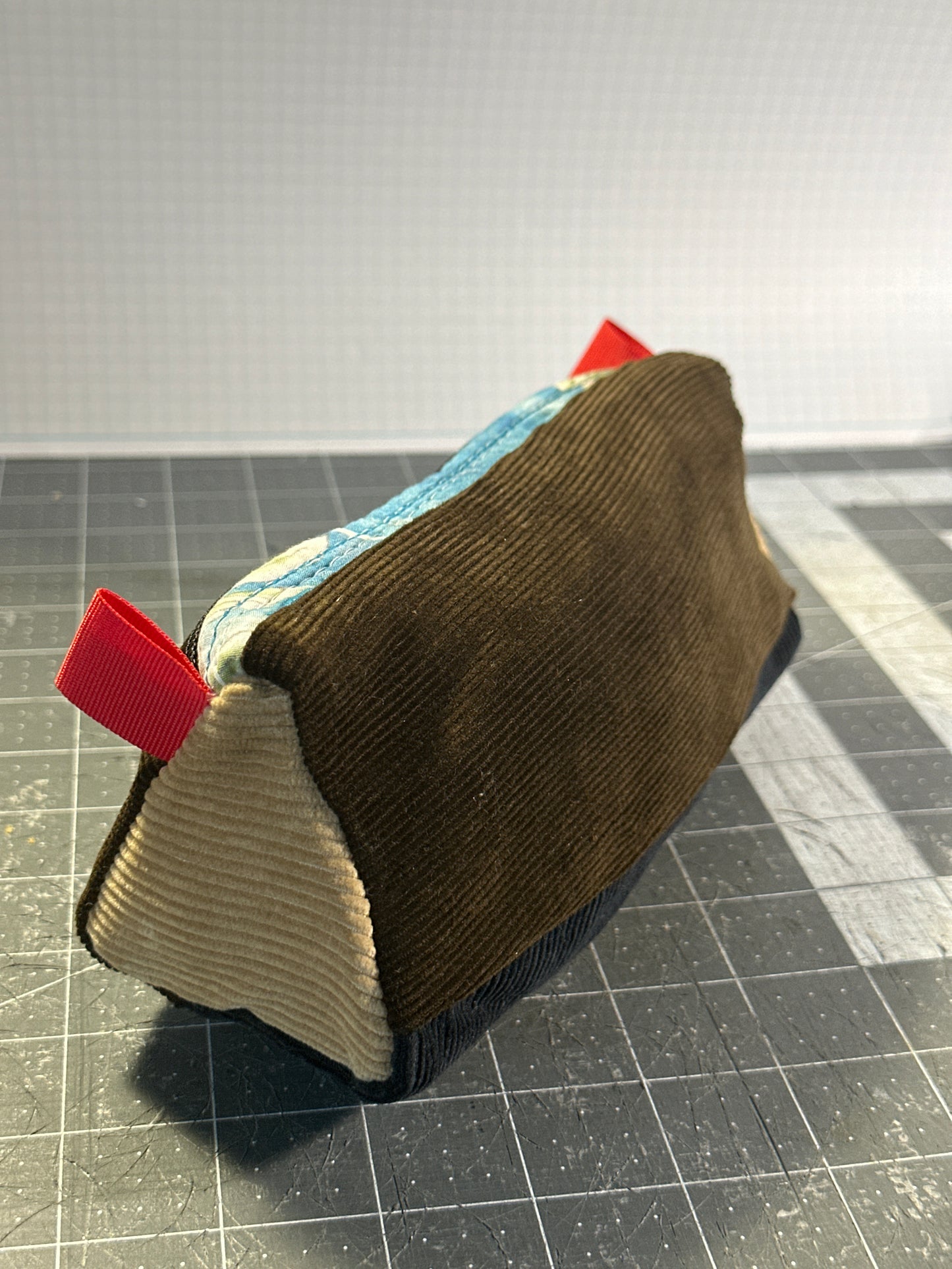 Worn-Wear Upcycled Triangle Pencil Case 0005 (medium)