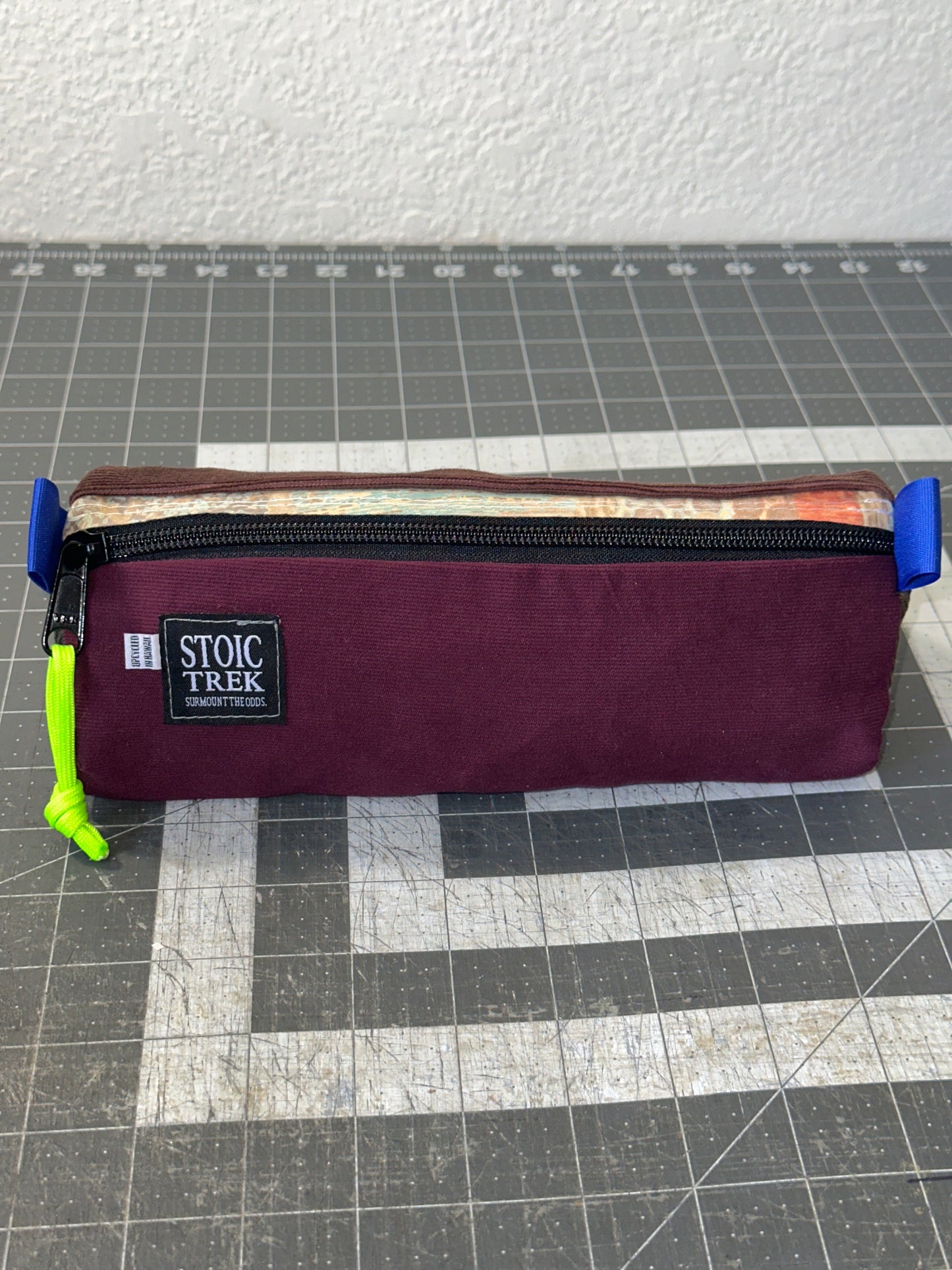 Worn-Wear Upcycled Triangle Pencil Case 0012 (large)