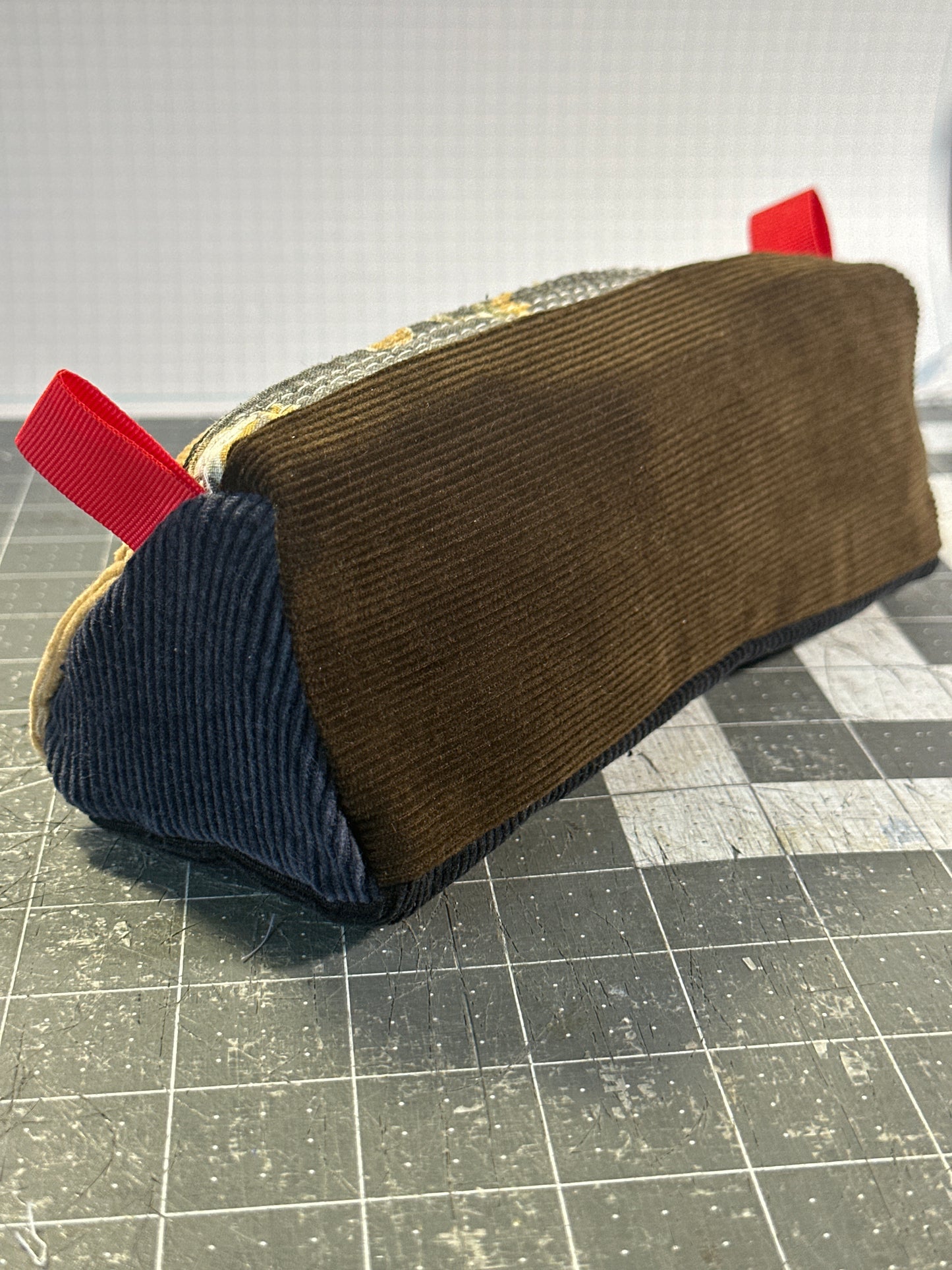 Worn-Wear Upcycled Triangle Pencil Case 0001 (medium)